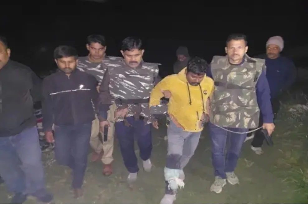 एसओजी–स्वॉट टीम को मिली बड़ी सफलता, एक अपराधी को गोली लगने से घायल, दूसरा नेपाल निवासी आरोपी दबोचा गया