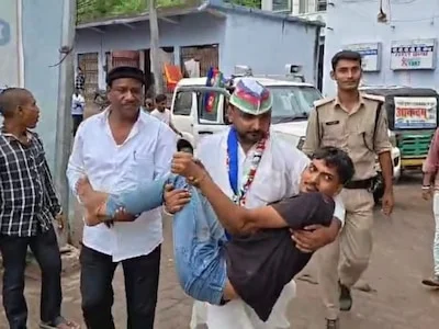 जहानाबाद में सड़क हादसे के घायलों की मदद कर सुर्खियों में आए रालोजपा उम्मीदवार प्रमोद यादव