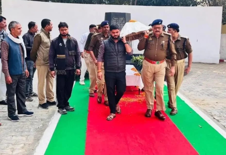 ड्यूटी के दौरान बिगड़ी तबीयत, रास्ते में दम टूटा ;