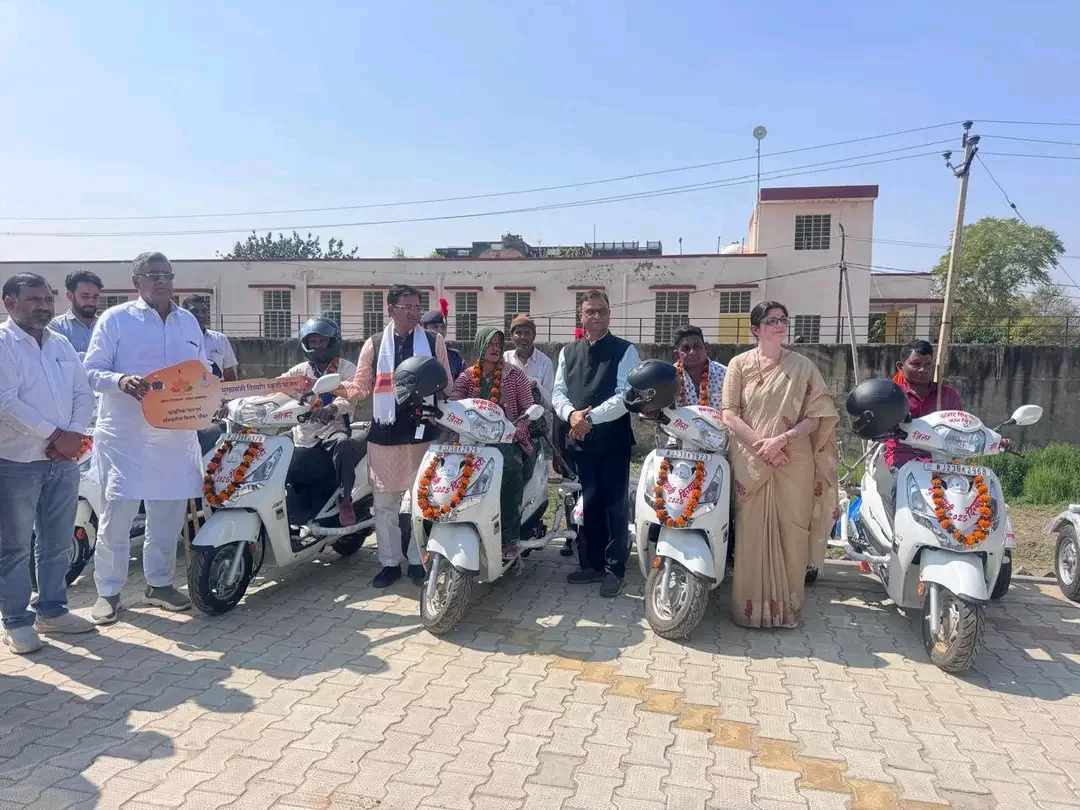 रोजगार व दैनिक जीवन में मिलेगी सहूलियत - जिला कलेक्टर