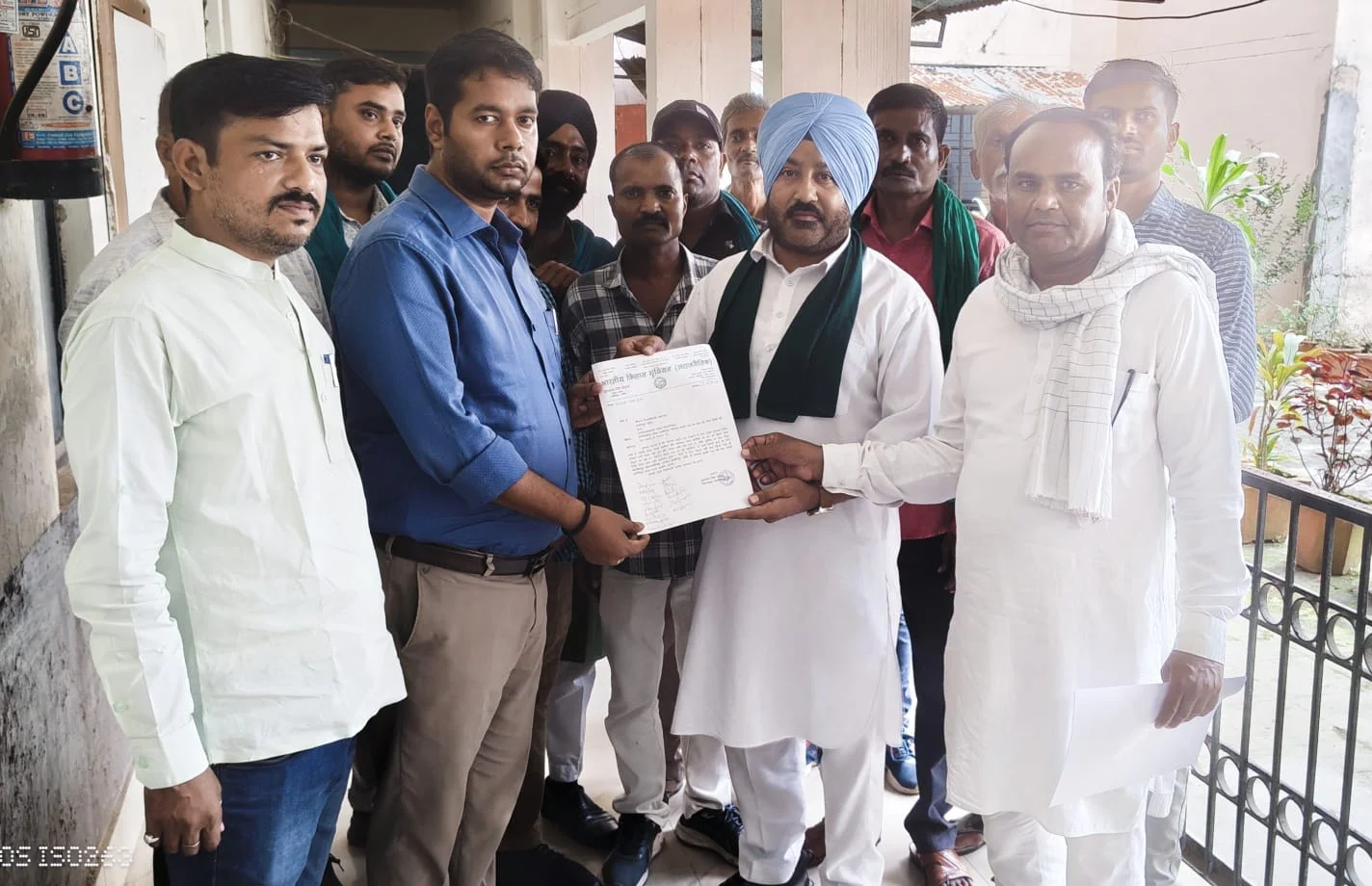 NH 730 पर बिना सुविधा टोल टैक्स वसूली पर भड़के किसान