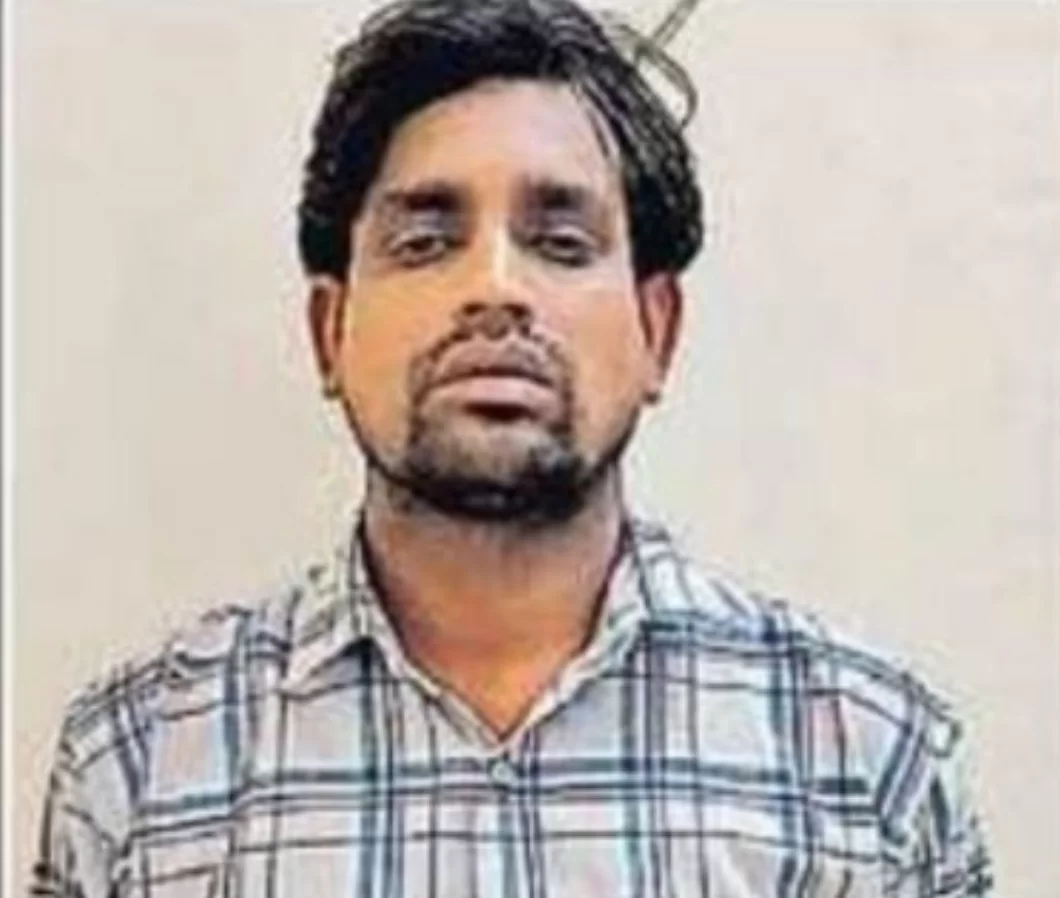 एटीएम पिन बनाने में मदद का झांसा देकर