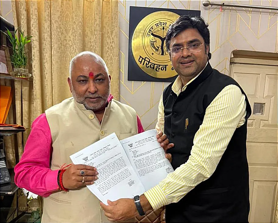 विधायक विनय वर्मा ने परिवहन मंत्री दयाशंकर सिंह से मिलकर क्षेत्र की जनता की ओर से जताया आभार