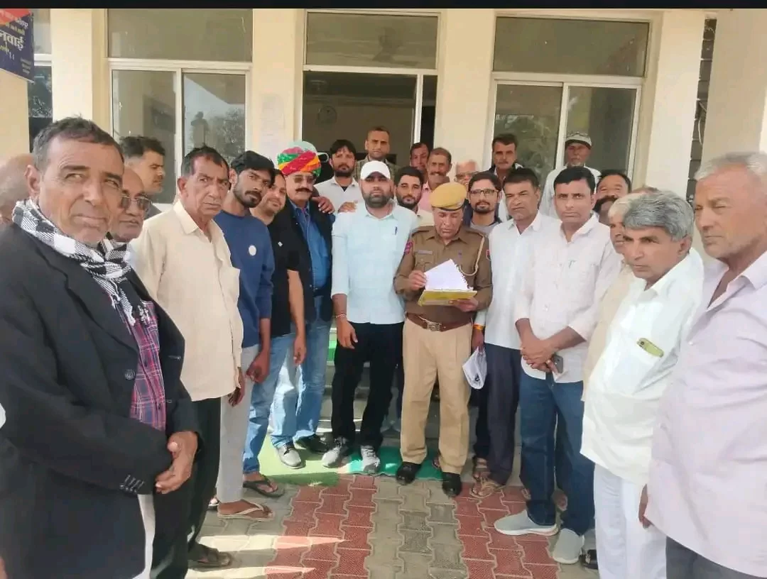 लग्जरी कारों से उड़ा ले गए 8 बकरियां