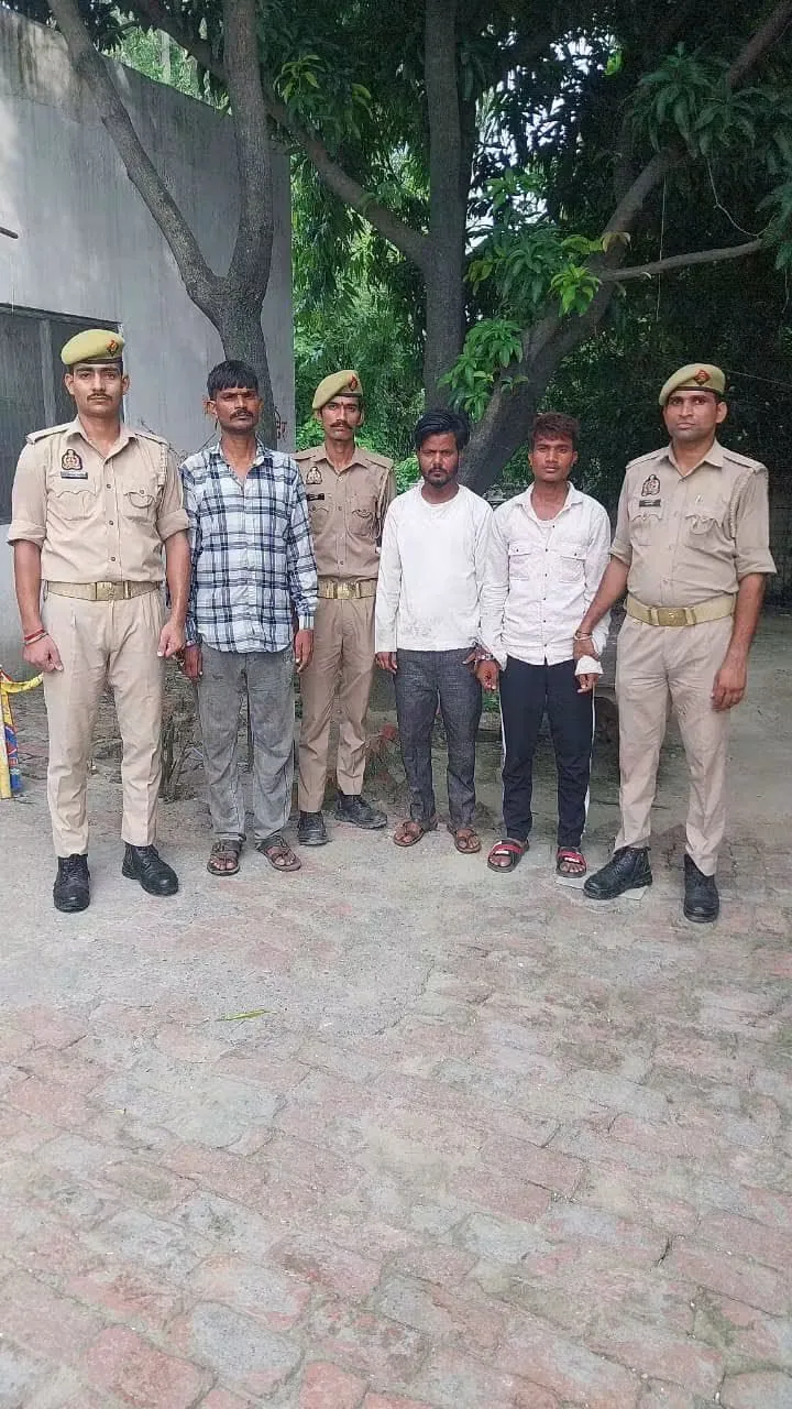पिता-पुत्र समेत रिश्तेदार पुलिस के हत्थे चढ़े, पहले ही मुख्य आरोपी समीर हो चुका है गिरफ्तार