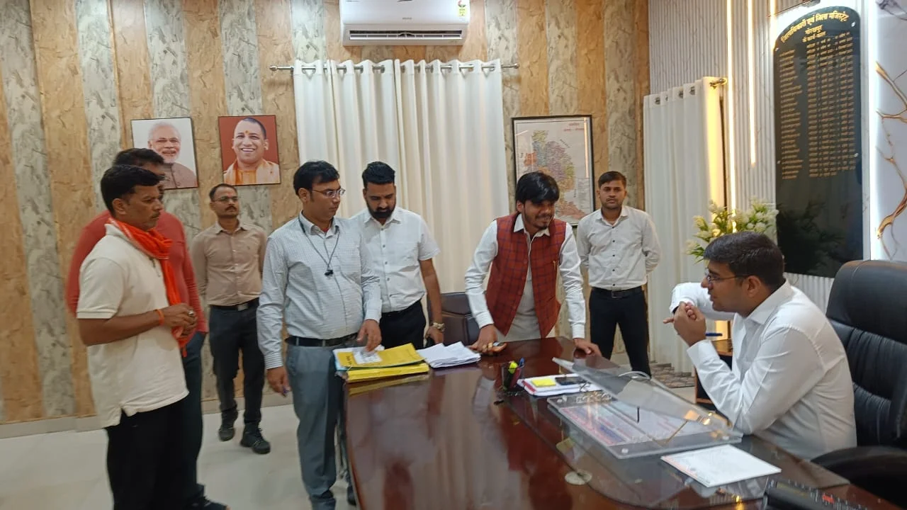 डीएम ने सस्ते दर पर ऋण व न्याय दिलाने का दिया आश्वासन
