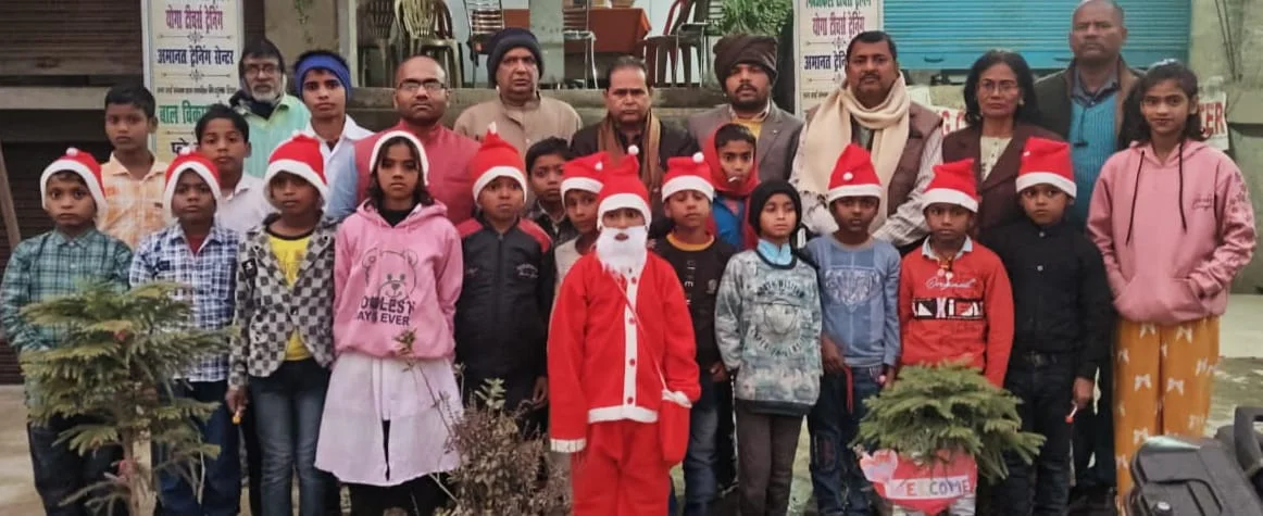 आपसी प्रेम शांति सामाजिक सौहार्द , करुणा, दया ,समाज सुधारक के पूजनीय प्रतिमूर्ति थे ईसा मसीह - किरण देवी यात्रा