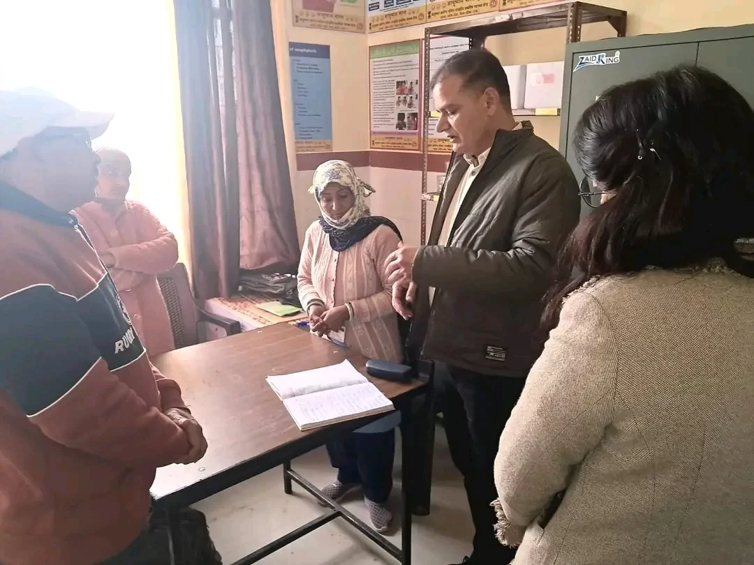 बिना बीसीएमओ की अनुमति नहीं लें अवकाश: डॉ. विशाल सिंह