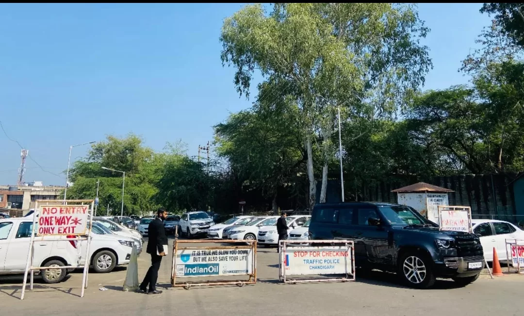 स्टैंड की नीलामी 30 मार्च को