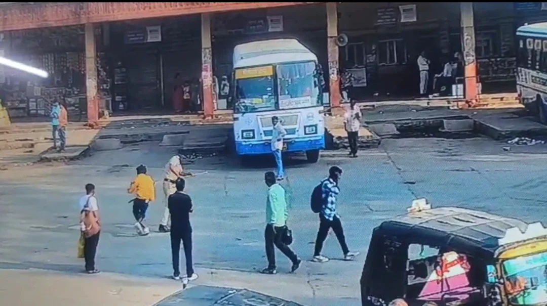 सिरोही। आबूरोड बस स्टैंड पर कॉन्स्टेबल पर चाकू से हमला,चार आरोपी गिरफ्तार