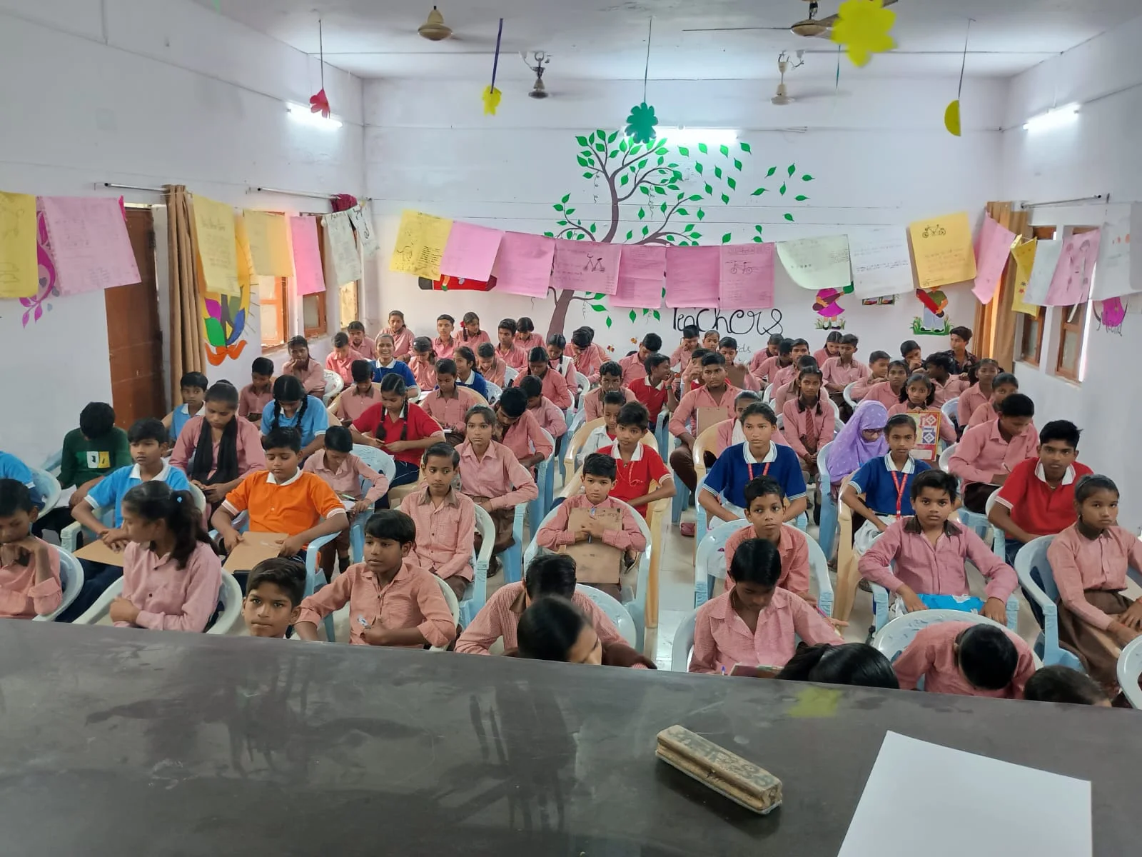 कौशाम्बी: सिराथू ब्लॉक में विज्ञान क्विज में छात्रों की चमक, अनुराग दुबे रहे प्रथम