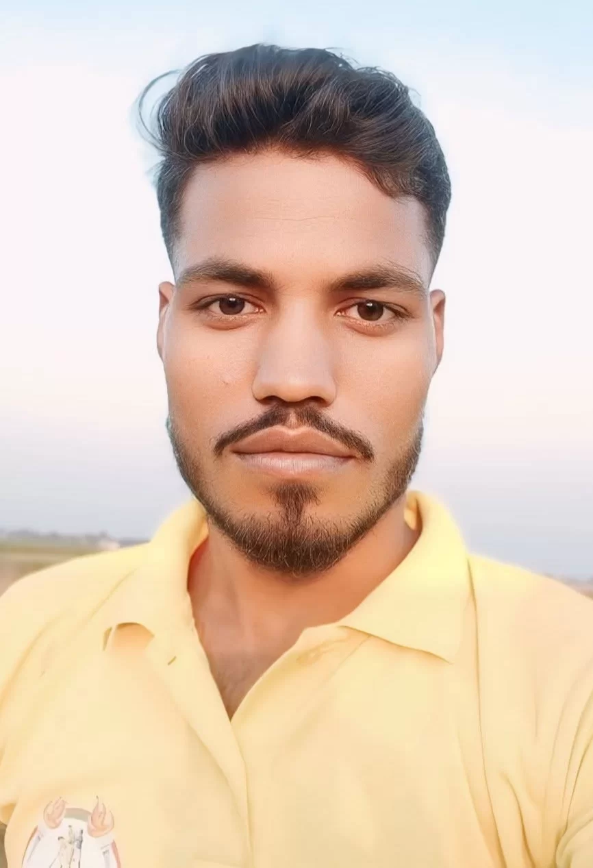 साधारण किसान परिवार के बेटे ने सीमित संसाधनों में पाई बड़ी सफलता, युवाओं के लिए बने प्रेरणा स्रोत