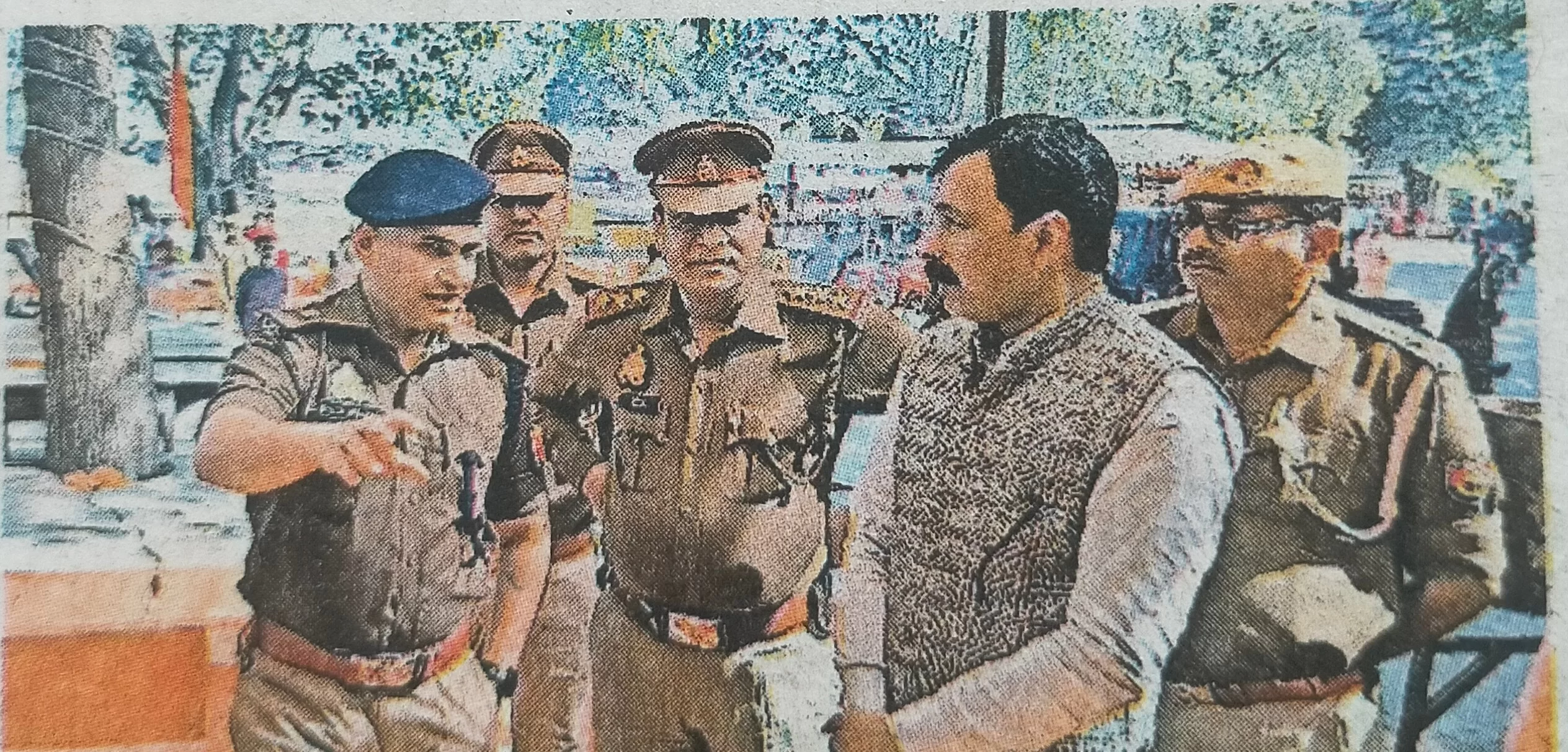 जिलाधिकारी ने त्रिलोचन महादेव शिव मंदिर का किया निरीक्षण