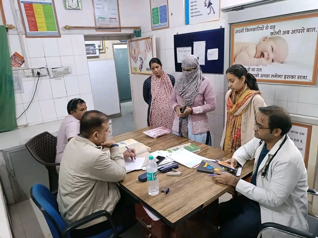 जिला प्रजनन एवं शिशु स्वास्थ्य अधिकारी डॉ. विशाल सिंह ने रींगस व श्रीमाधोपुर के चिकित्सा संस्थानों का किया निरीक्षण