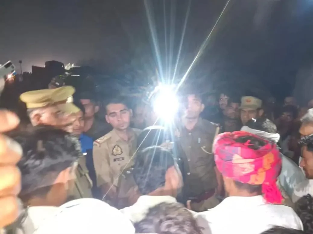 ग्रामीणों ने शव रखकर हाईवे किया जाम