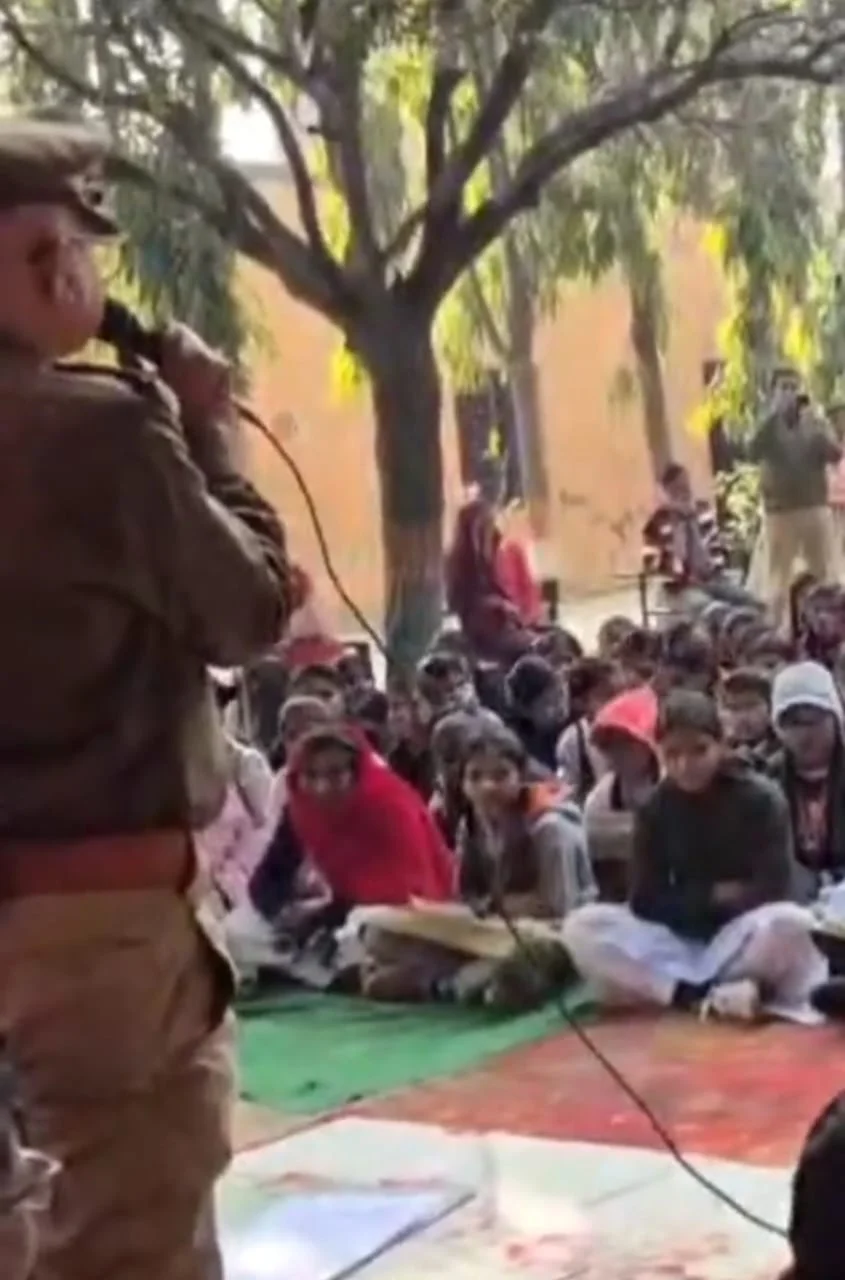 और सामाजिक जागरूकता पर पुलिस का अभियान