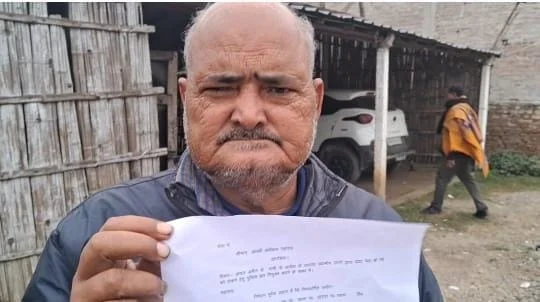 पीड़ित शाहिद  खान  ने जिला पदाधिकारी और पुलिस अधीक्षक और प्रशासन से लगाई न्याय की गुहार