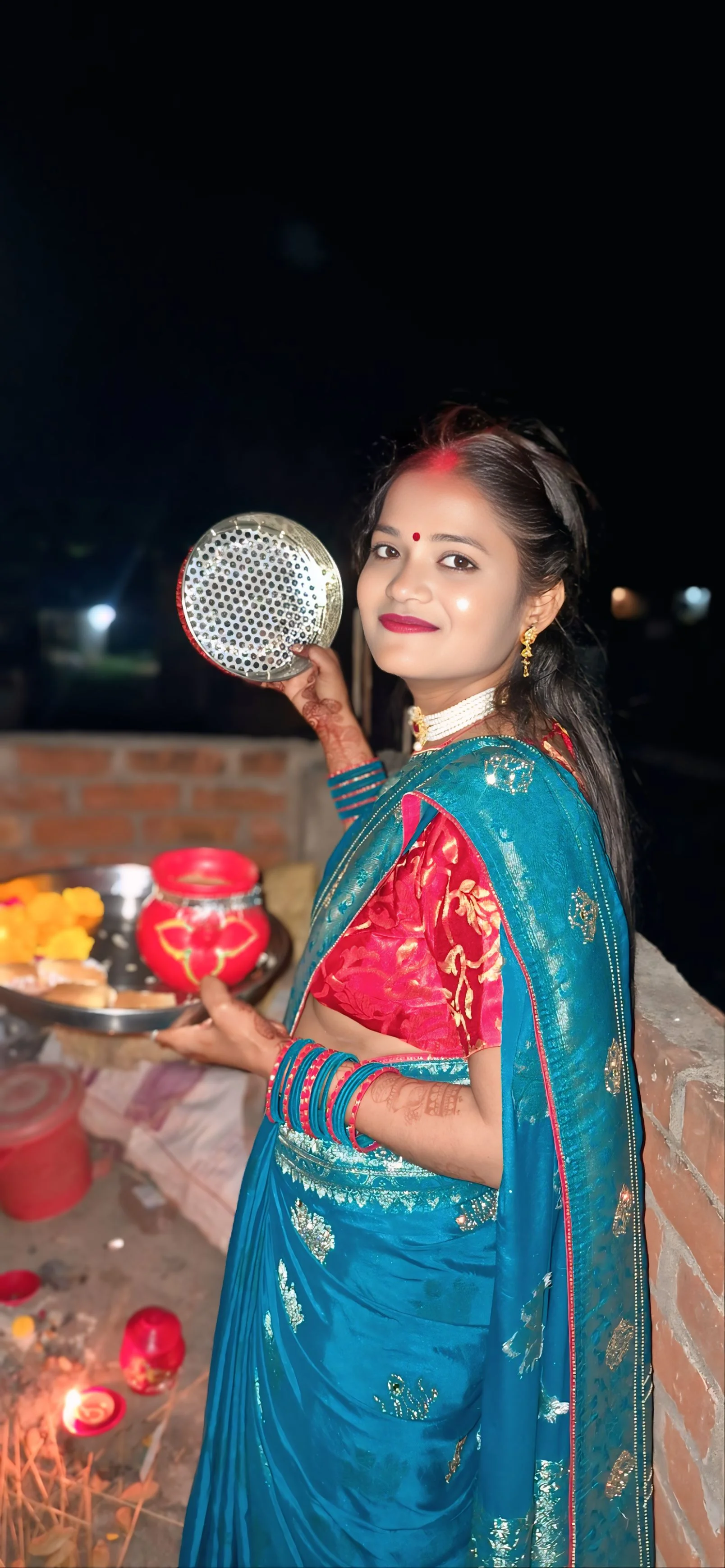 औरैया करवाचौथ, बिधूना करवाचौथ, महिलाओं ने किया चांद का दीदार, सजनी संग पूजा, करवाचौथ पर्व