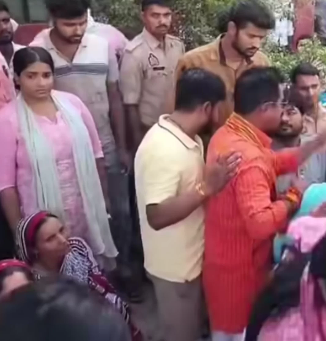 SDM पर आरोप; ग्रामीणों का उबाल