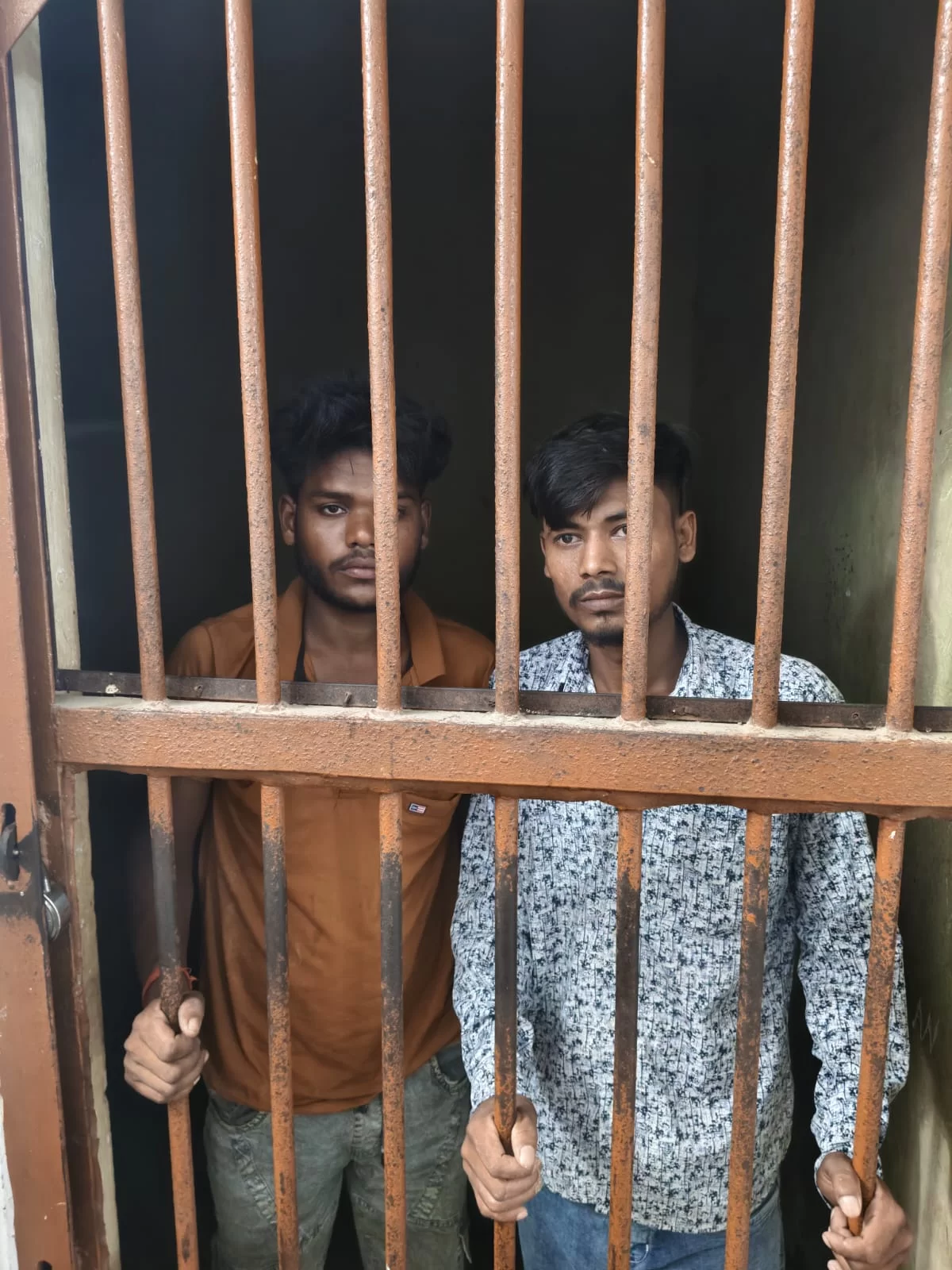 5 किलोमीटर पीछा कर मोबाइल छिनैती का खुलासा, दो आरोपी गिरफ्तार