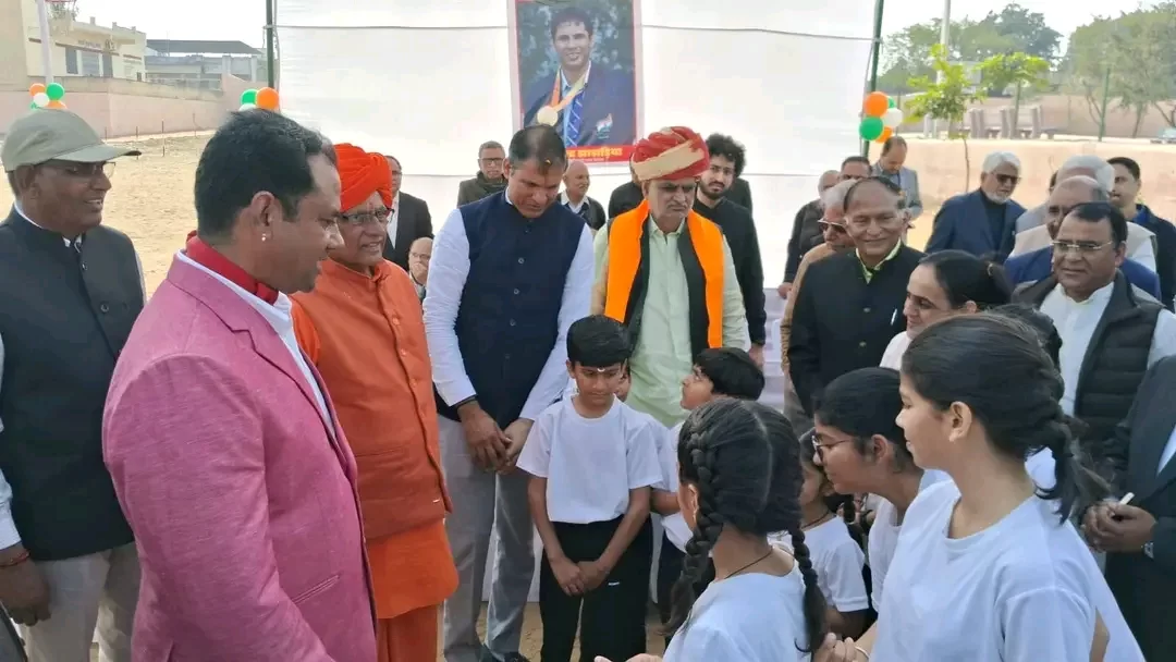 यूडीएच मंत्री खर्रा