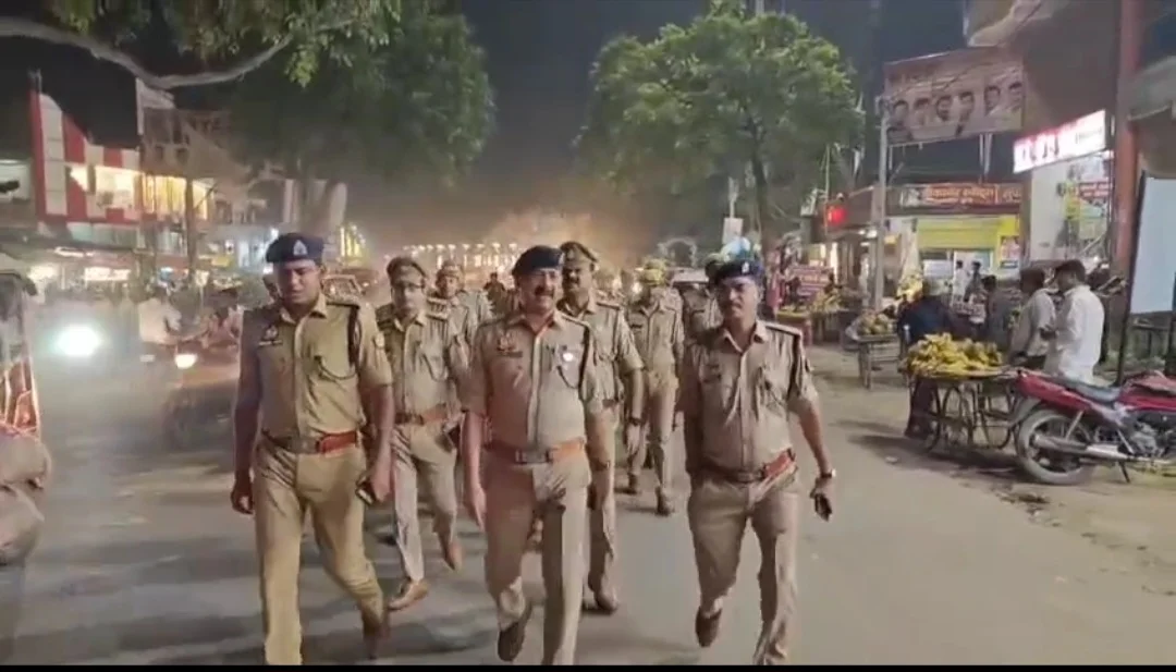 त्योहारों से पहले सख्त हुई सुरक्षा व्यवस्था, कौशाम्बी पुलिस ने संभाली कमान