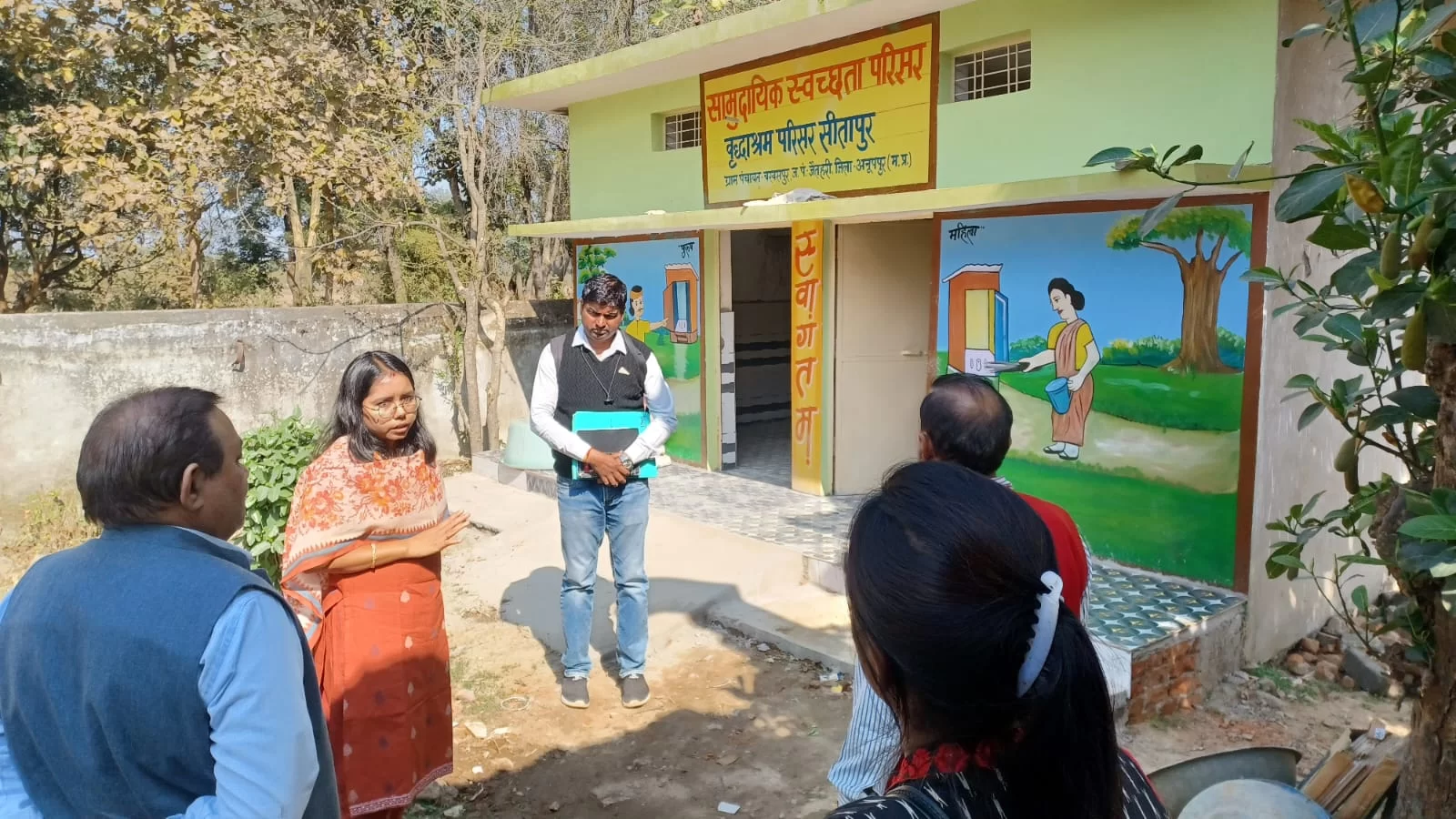 सुविधाओं के विस्तार के दिए निर्देश