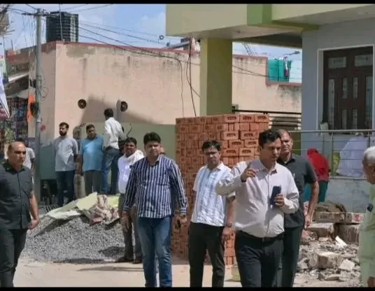 40 फीट सड़क बनने से यातायात व्यवस्था होगी सुगम