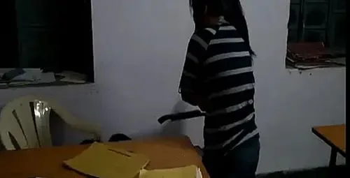 पड़ोसी की दहशत से घुट-घुट कर जी रही थी वो...इसलिए दे दी जान