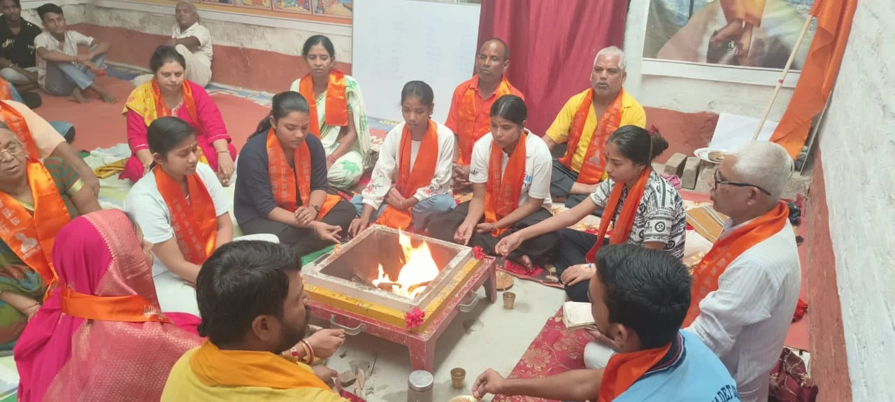 महर्षि स्वामी दयानंद सरस्वती का जीवन सब रास्ता का प्रतीक है  डाॅ रामनारायण शास्त्री