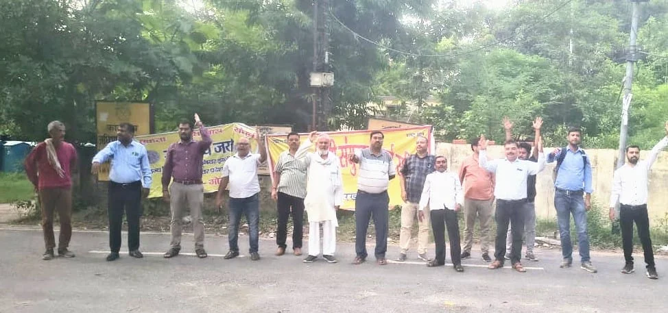 चेतावनी—आंदोलन होगा और तेज