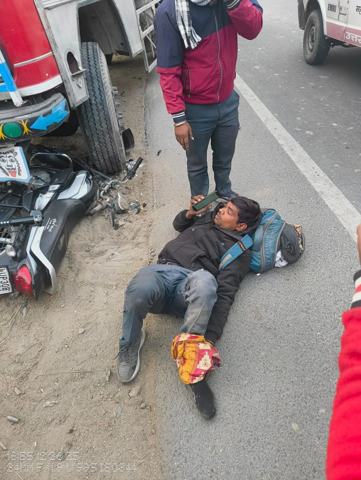 हादसे में बाल बाल बचा युवक