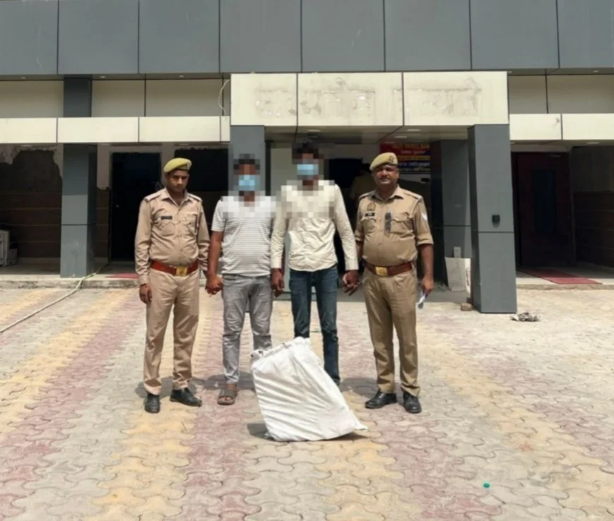 60 डिब्बे आतिशबाजी बरामद