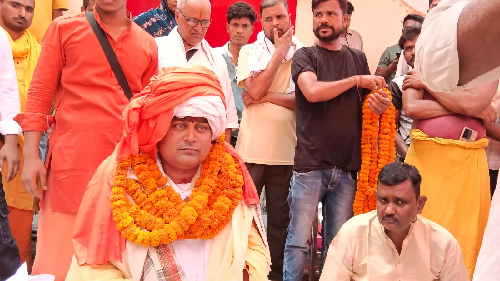 शंखनाद, धनंजय दास बने नए महंथ