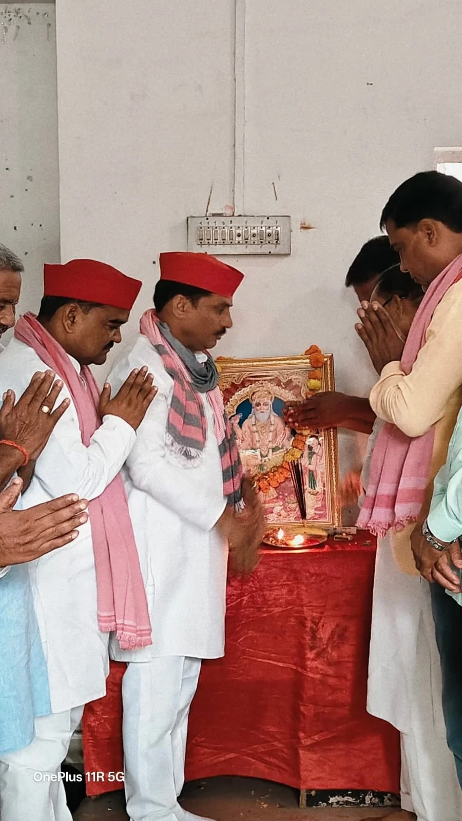 जिलाध्यक्ष ब्रजेश गौतम ने कहा— समाजवादी पार्टी हमेशा मेहनतकश, किसानों और शिल्पकारों के अधिकारों की रही है संरक्षक