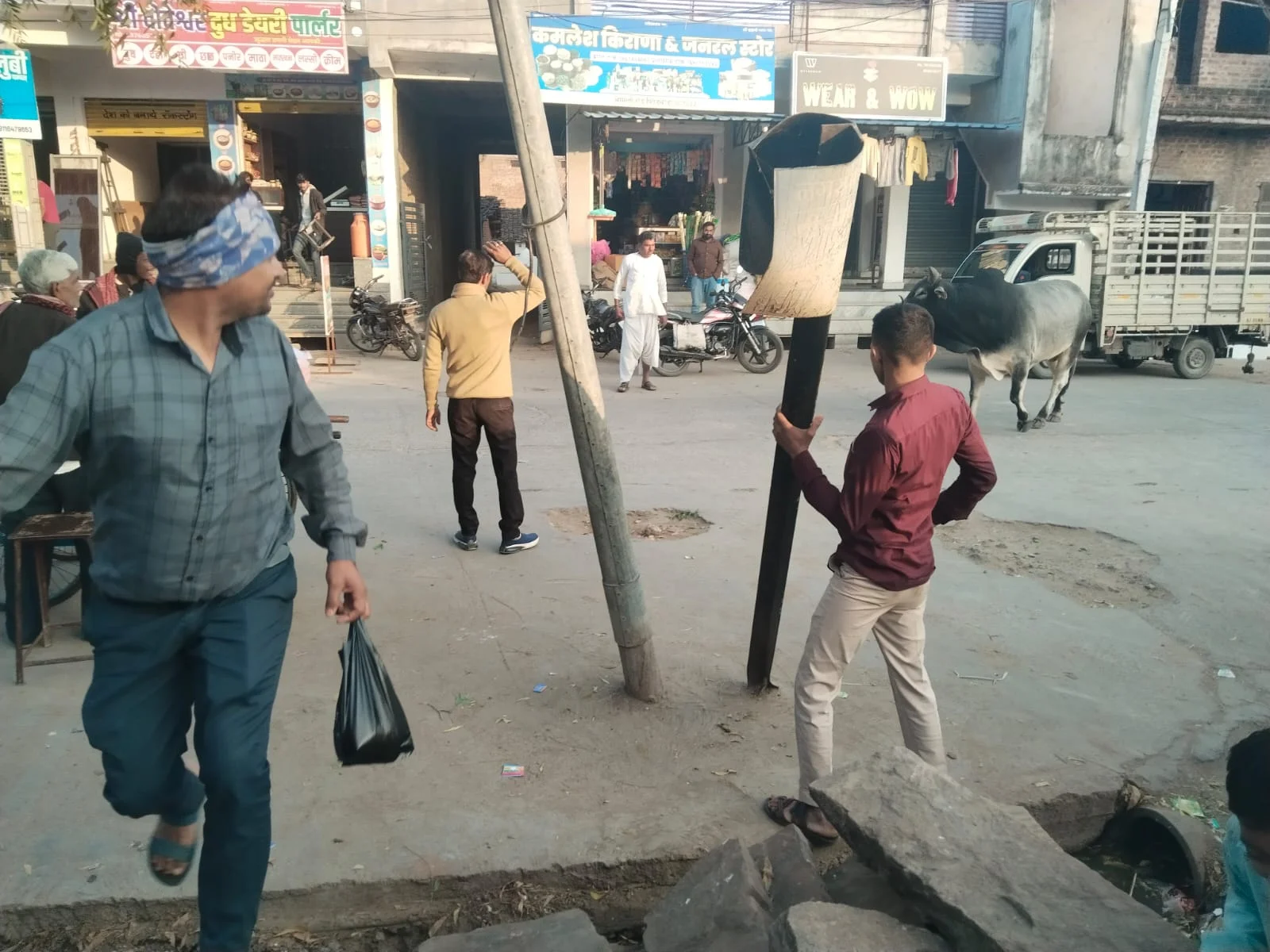 एक बार फिर पिंडवाड़ा में बेलों का आतंक, बाइक सवार घायल