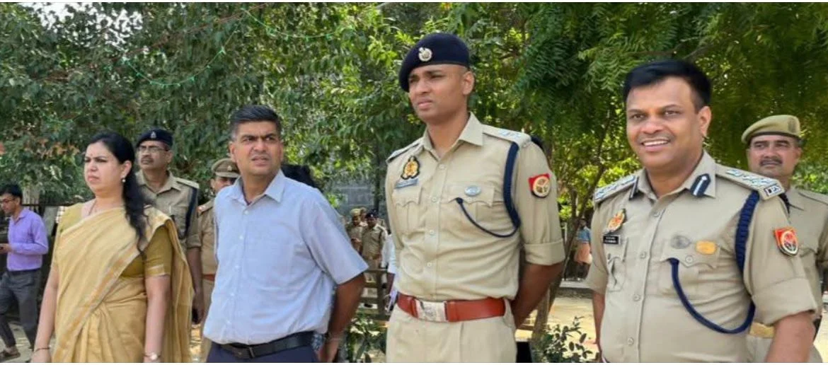 इस दौरान डीएम दिव्या मित्तल भी रही मौजूद।