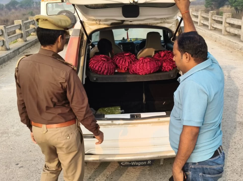 आमजन से संवाद, दिलाया गया सुरक्षा का भरोसा