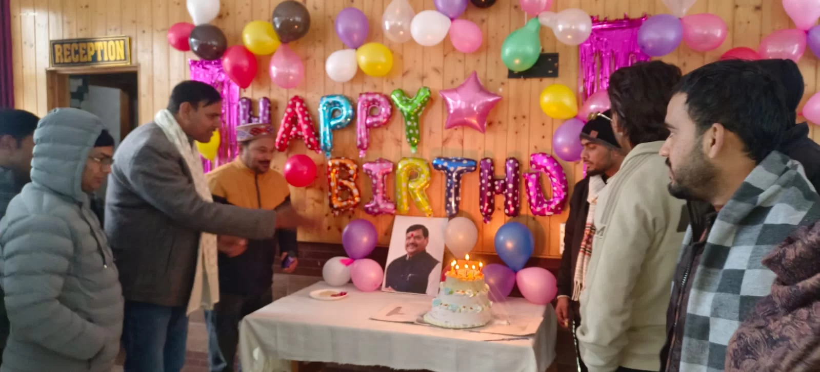 छात्रों ने दी शुभकामनाएं