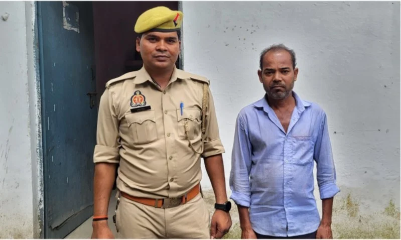 एसपी खीरी के निर्देश पर वांछित अपराधियों के खिलाफ सख्त कार्रवाई