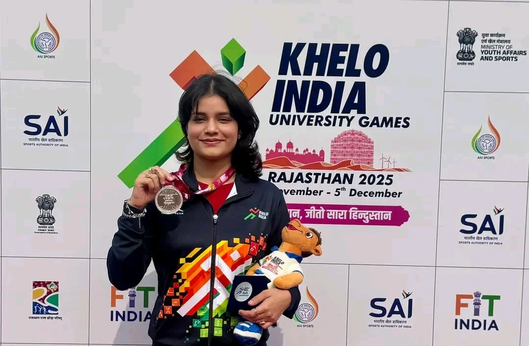 ख्वाइश शर्मा ने जीता रजत पदक
