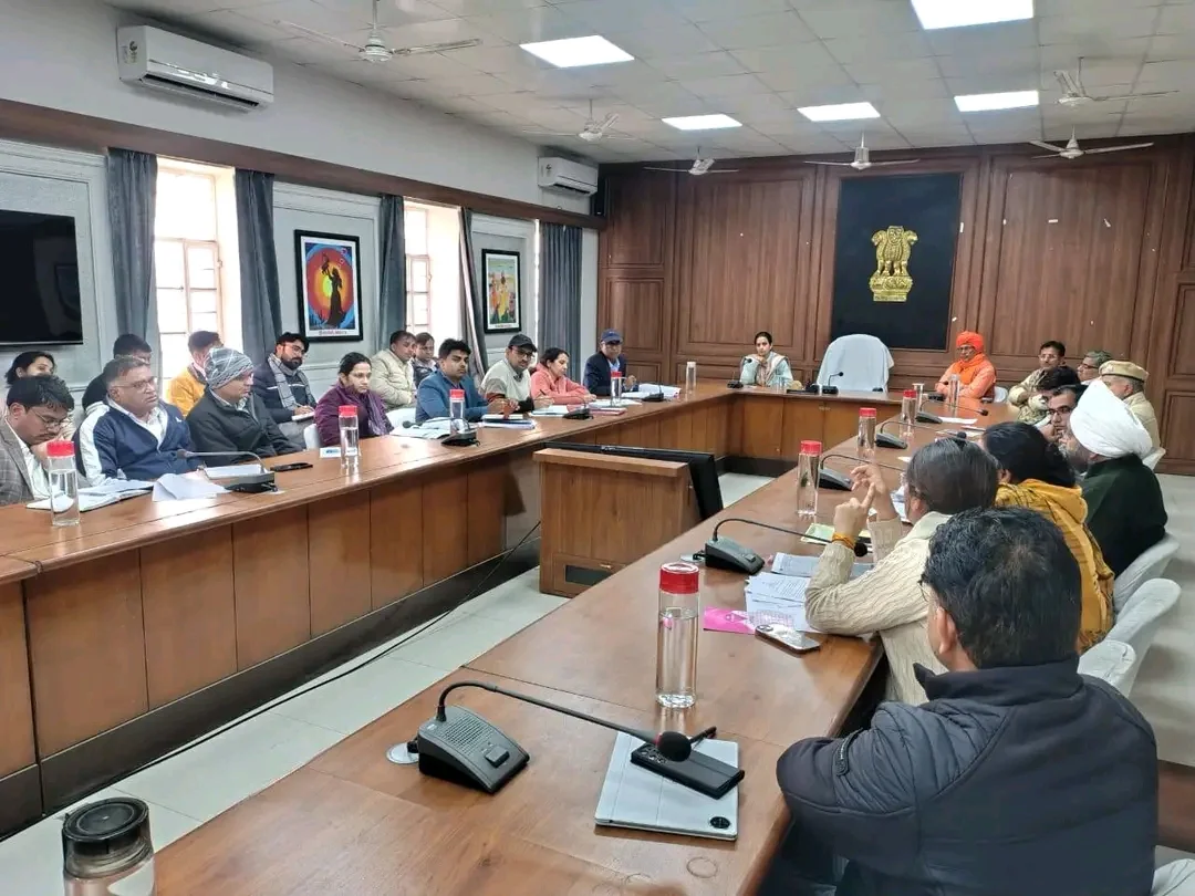 आगामी 3–4 वर्षों में सड़कों के सुनियोजित विकास पर मंथन, कई प्रमुख मार्गों को चार लेन करने के प्रस्ताव