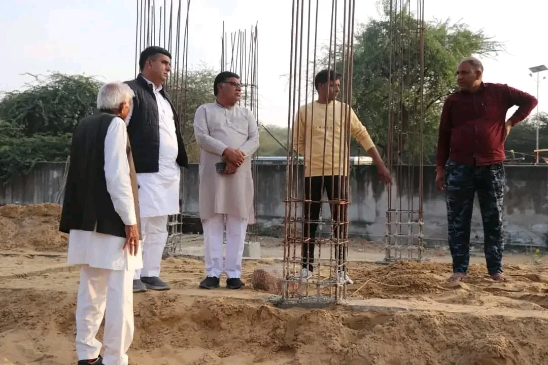 अधिकारियों एवं ठेकेदारों से मांगी प्रगति रिपोर्ट