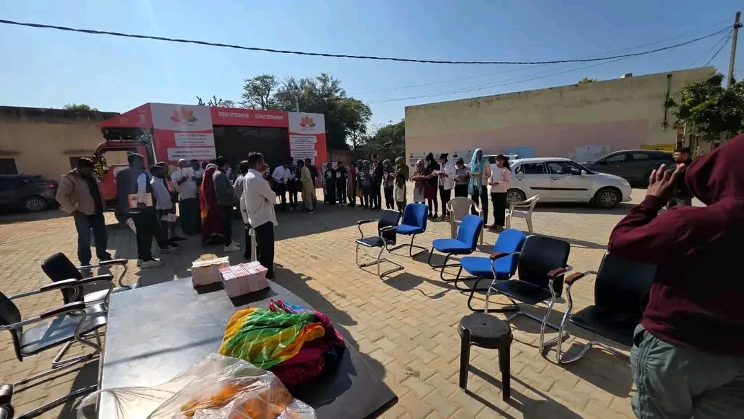 राज्य सरकार के दो वर्ष पूर्ण होने पर दांतारामगढ़ क्षेत्र में विकास रथ का भव्य स्वागत