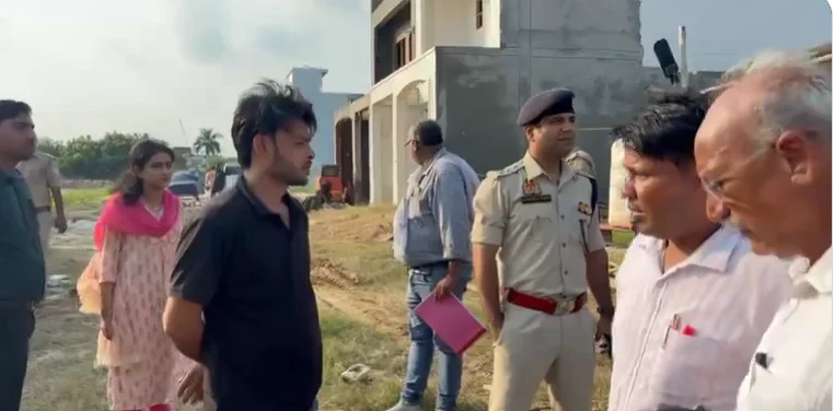 बिल्डरों पर केस दर्ज