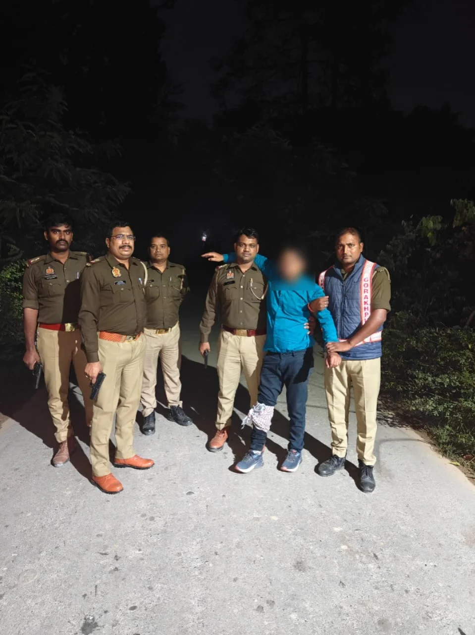 खोराबार पुलिस की बड़ी कार्रवाई — बिहार निवासी पप्पू शाह घायलावस्था में गिरफ्तार, कई मुकदमों में था वांछित
