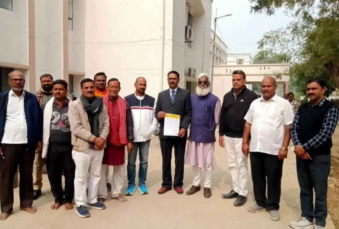 सुंदरबन कटेबना का मामला प्रशासन तक पहुंचा