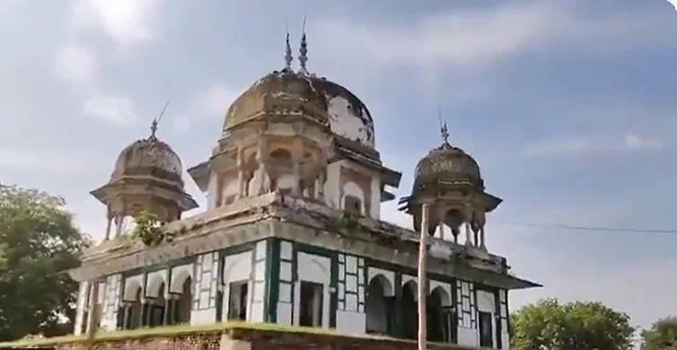 हिंदू संगठन बोले मंदिर, उलेमा कौंसिल ने कहा मकबरा