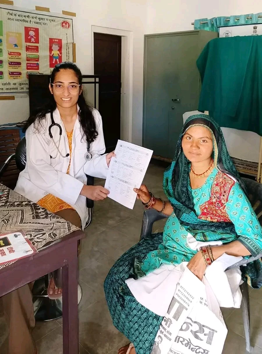 सीकर के सरकारी अस्पतालों में स्वास्थ्य परीक्षण के साथ गर्भवती महिलाओं को दी गई जरूरी सलाह
