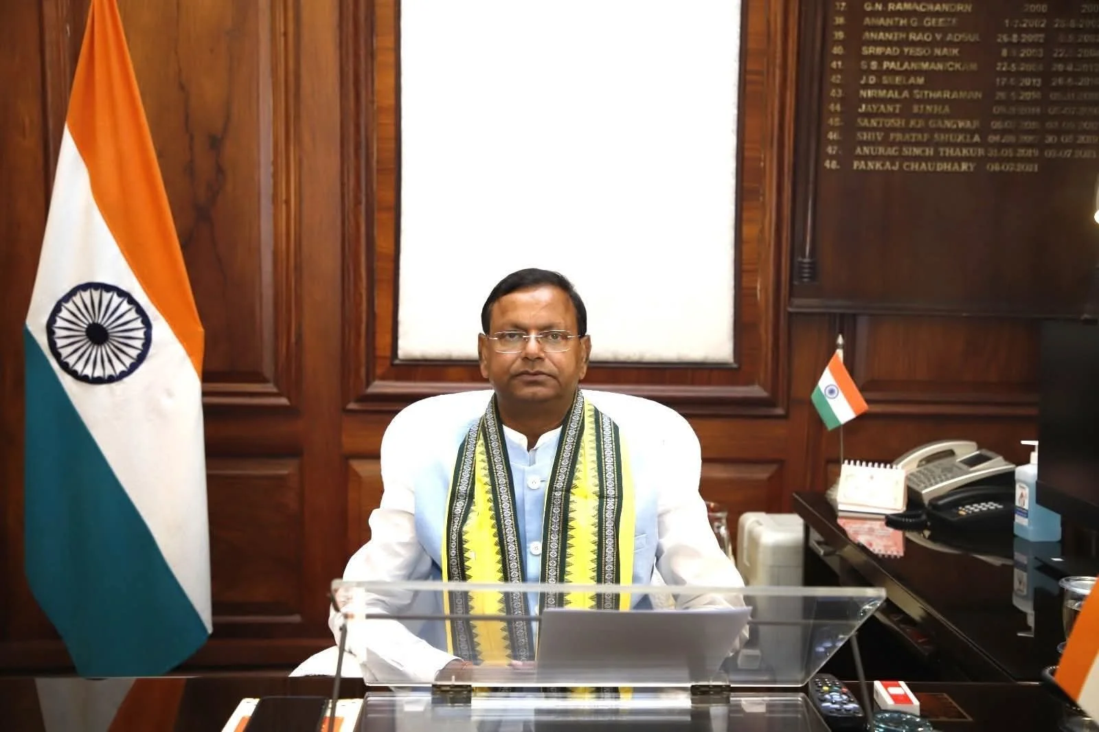 लंबे राजनीतिक अनुभव और संगठनात्मक पकड़ के चलते पार्टी नेतृत्व की पसंद बने पंकज चौधरी